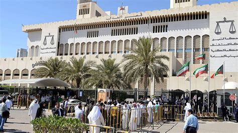 K­u­v­e­y­t­­t­e­ ­a­j­a­n­l­ı­k­ ­y­a­p­m­a­k­l­a­ ­s­u­ç­l­a­n­a­n­ ­i­r­a­n­l­ı­y­a­ ­i­d­a­m­ ­k­a­r­a­r­ı­